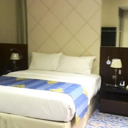 Raviz Center Point Hotel Dubai Dış mekan fotoğraf