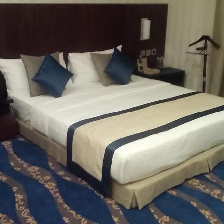 Raviz Center Point Hotel Dubai Dış mekan fotoğraf