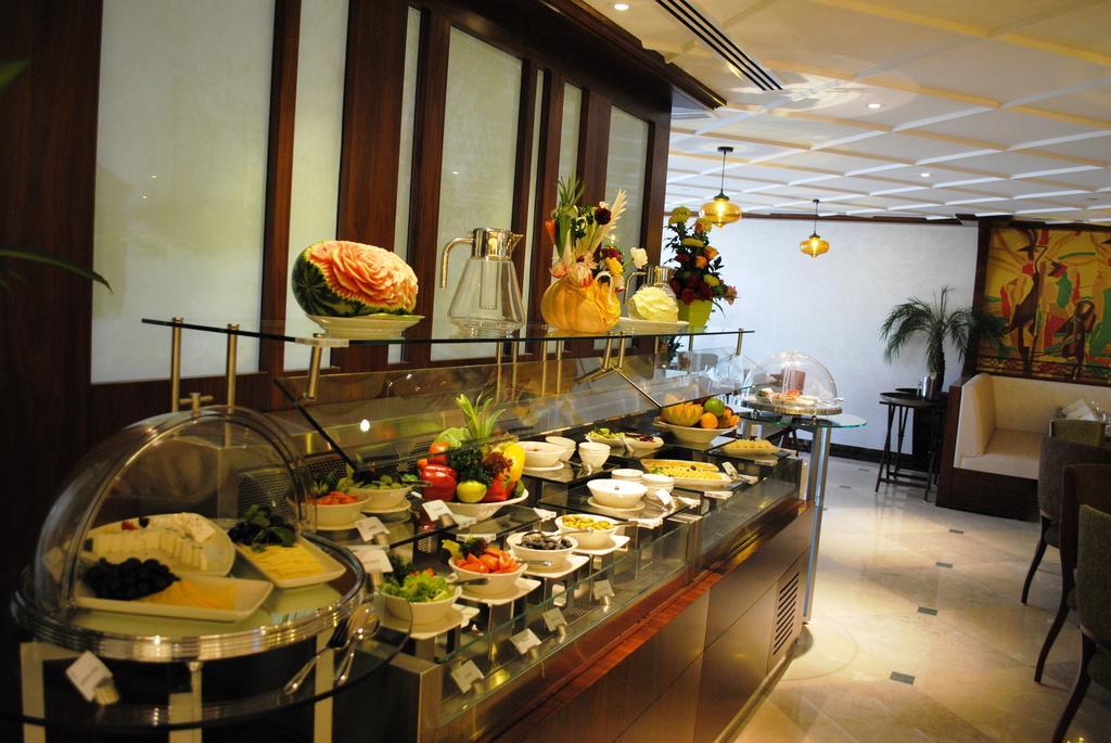 Raviz Center Point Hotel Dubai Dış mekan fotoğraf