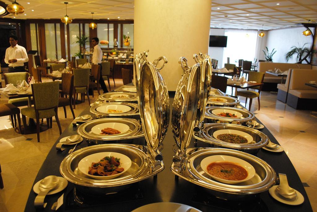 Raviz Center Point Hotel Dubai Dış mekan fotoğraf