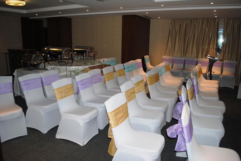 Raviz Center Point Hotel Dubai Dış mekan fotoğraf