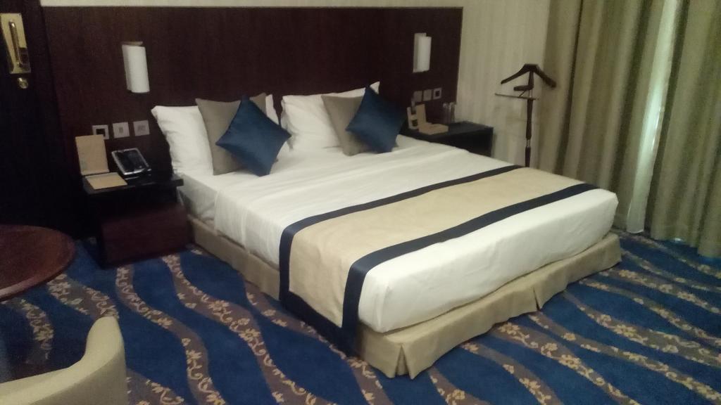 Raviz Center Point Hotel Dubai Dış mekan fotoğraf